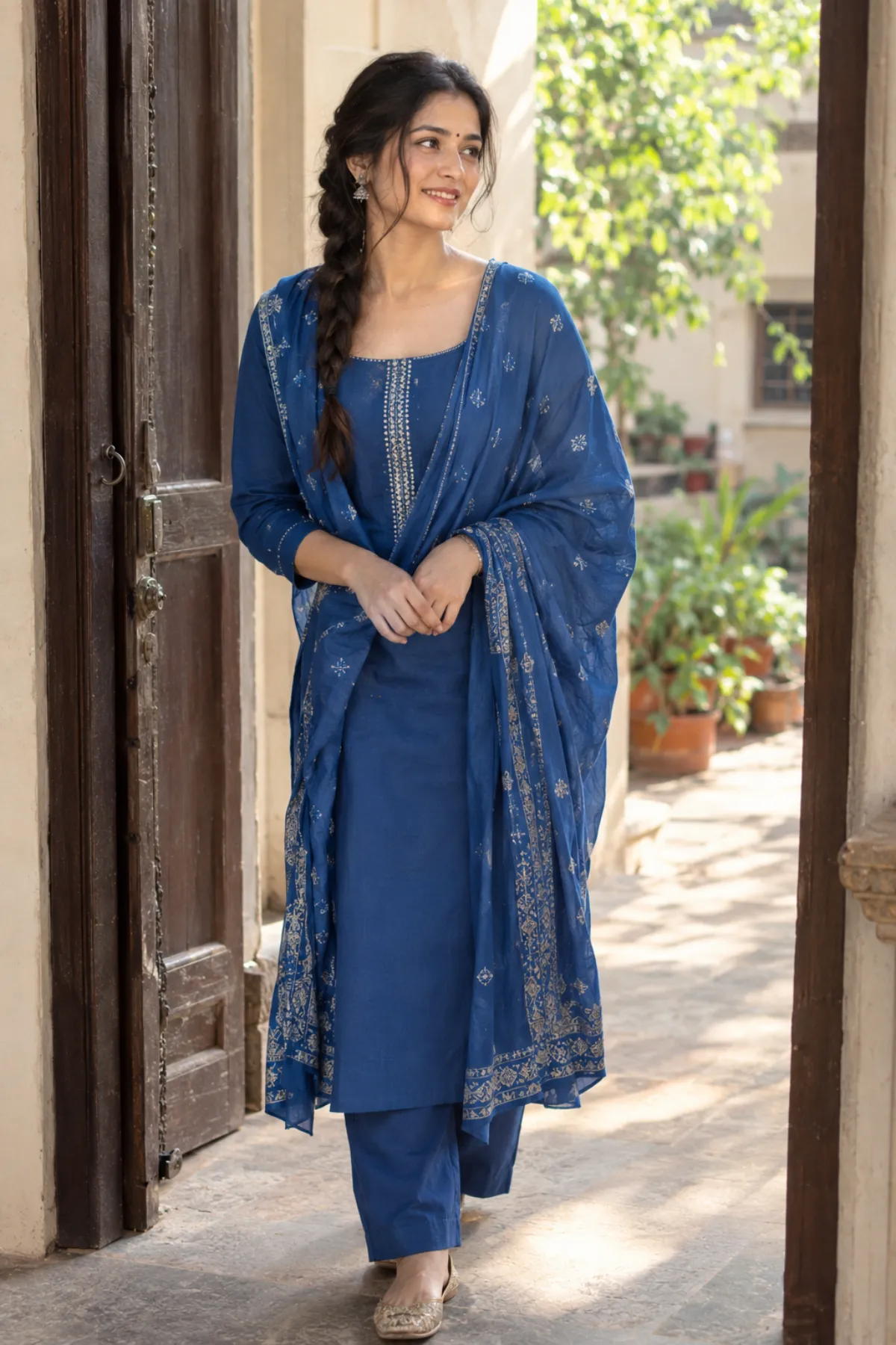 Woman wearing a classic salwar kameez also known as a Punjabi suit